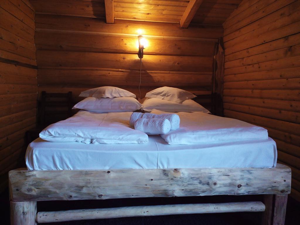 Gasthaus Casa Muntelui - Sambata Sîmbăta de Sus Zimmer foto