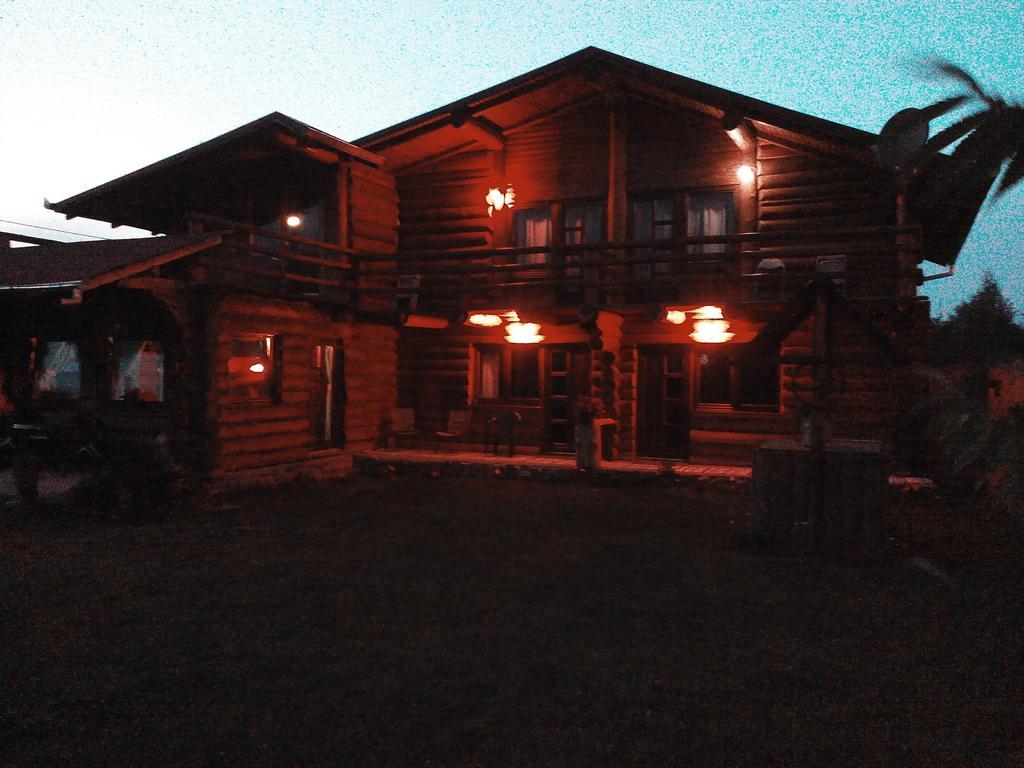 Gasthaus Casa Muntelui - Sambata Sîmbăta de Sus Exterior foto