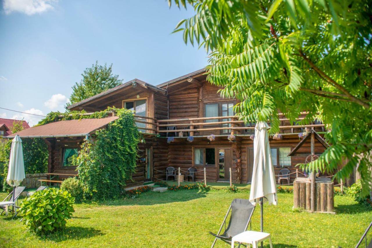 Gasthaus Casa Muntelui - Sambata Sîmbăta de Sus Exterior foto